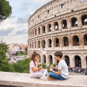 Croaziere in Mediterana,  Italia, Roma, Colosseum, kids